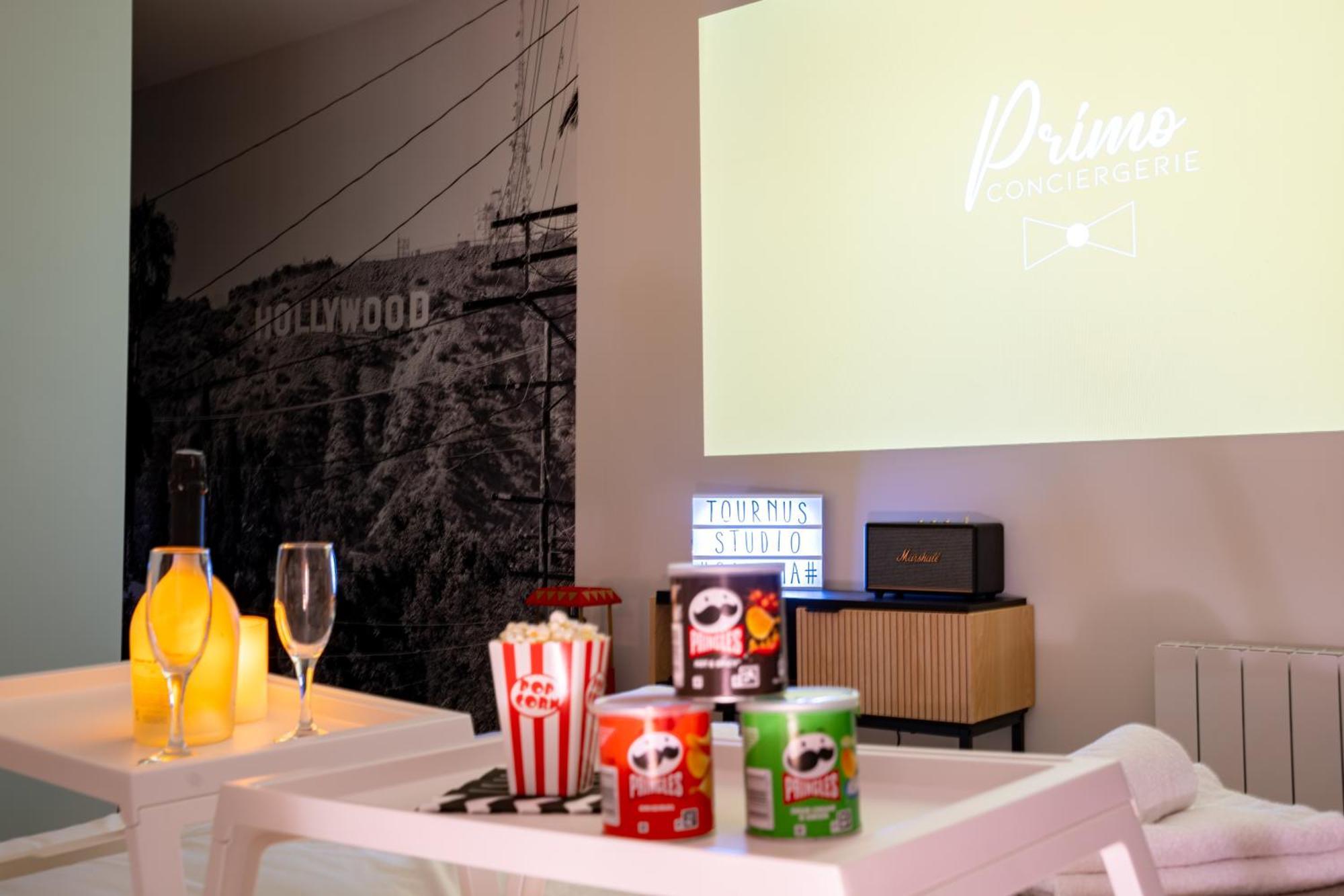 Food And Chill - Deux Appartements Hypercentre - 1 Theme Cinema - By Primo C0Nciergerie Tournus Eksteriør bilde